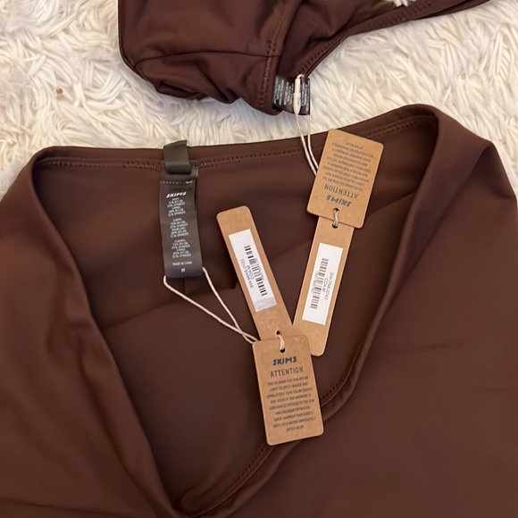 Skims swim Cocoa tank and shorts set - Picture 4 of 8